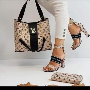 Hand bags/ hand bags shoe set
